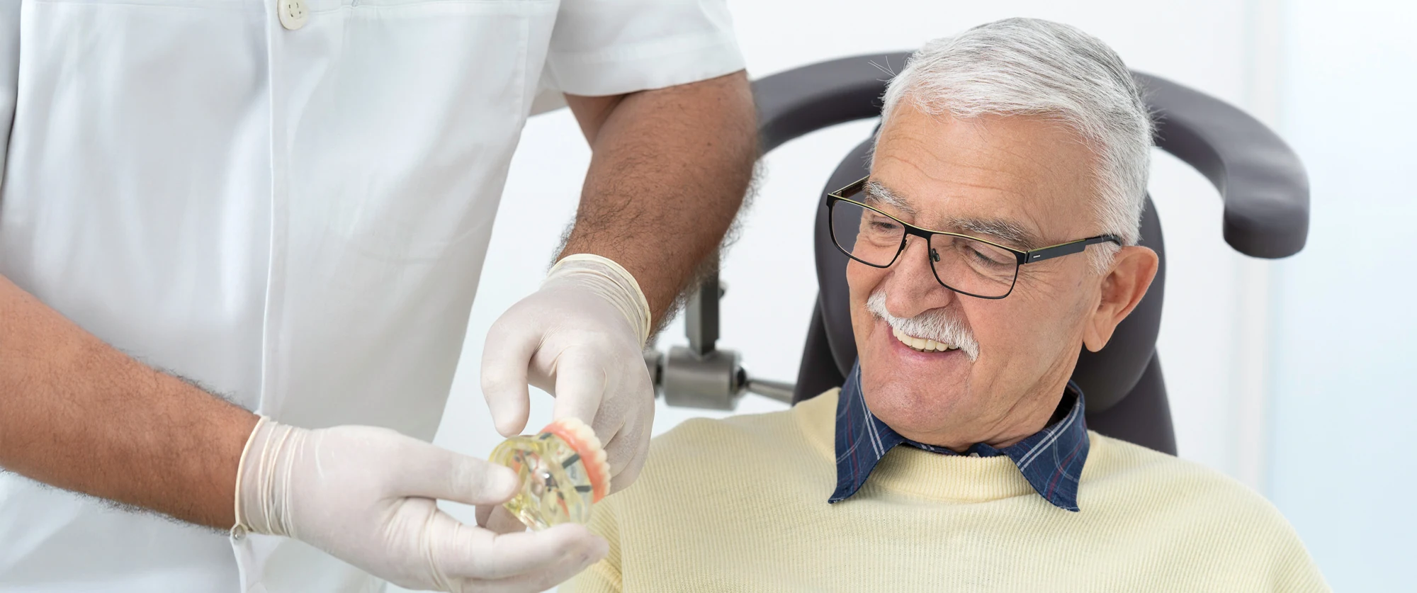 Paziente durante un trattamento odontoiatrico presso DentVitalis a Rijeka