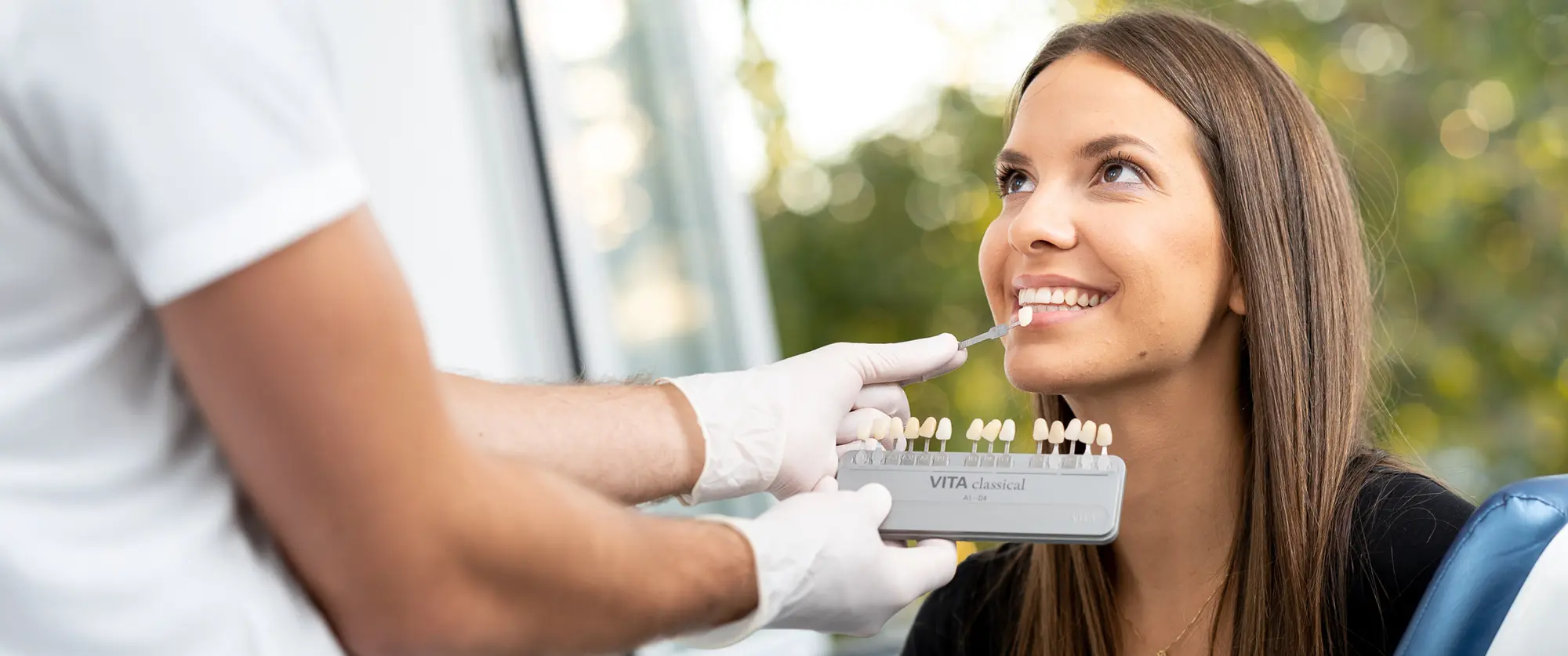 Paziente durante una visita odontoiatrica presso DentVitalis a Rijeka